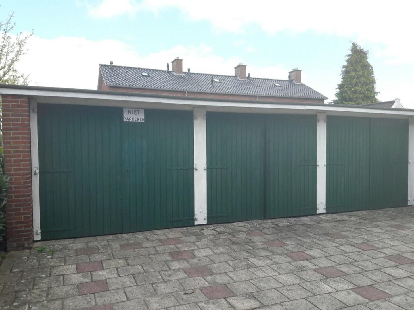 G. W. Spitzenstraat STADSKANAAL G. W. Spitzenstraat STADSKANAAL