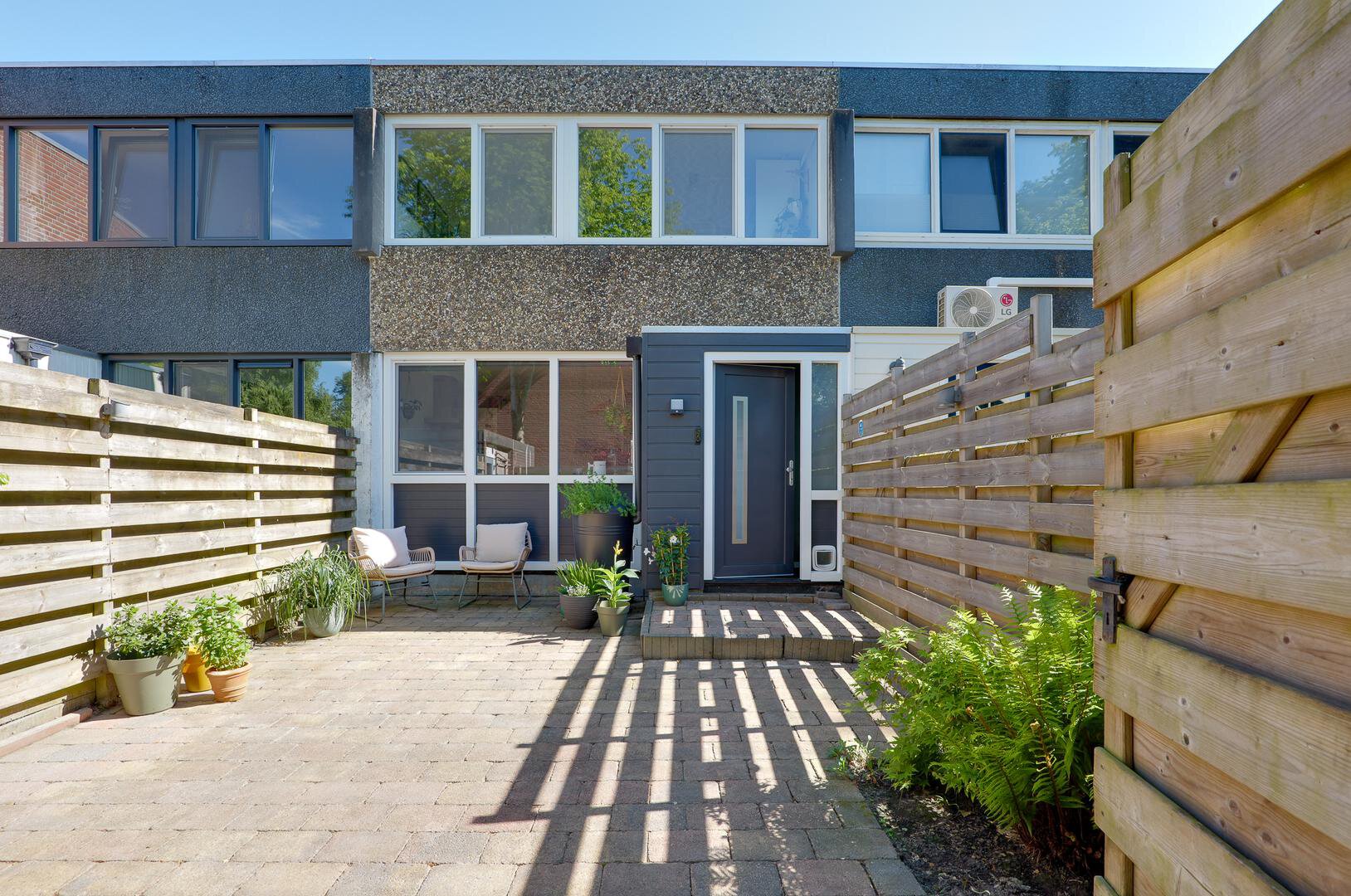 Meerpaal 321 GRONINGEN Meerpaal 321 GRONINGEN