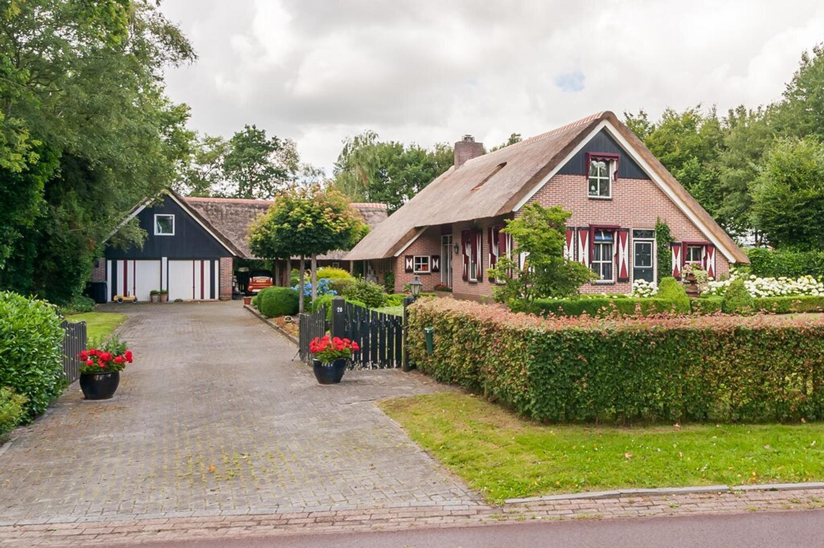 Oosteinde 20 RODEN Oosteinde 20 RODEN