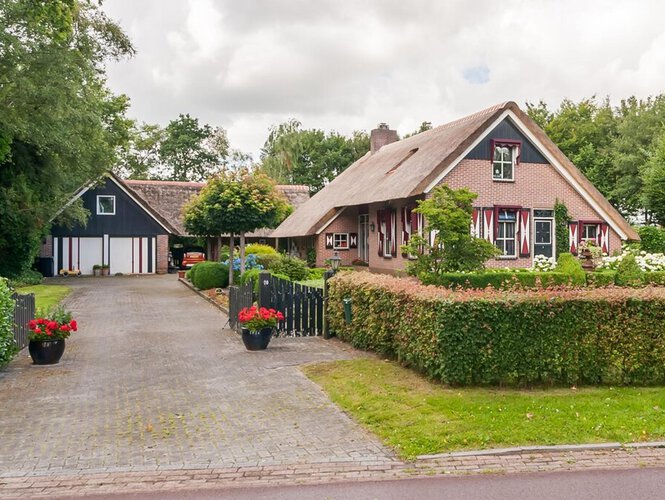 Oosteinde 20 RODEN